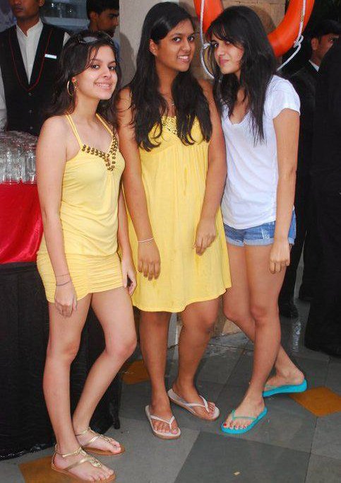 milf babe black cock jiz vid pain from Cory mumbai party pics nude