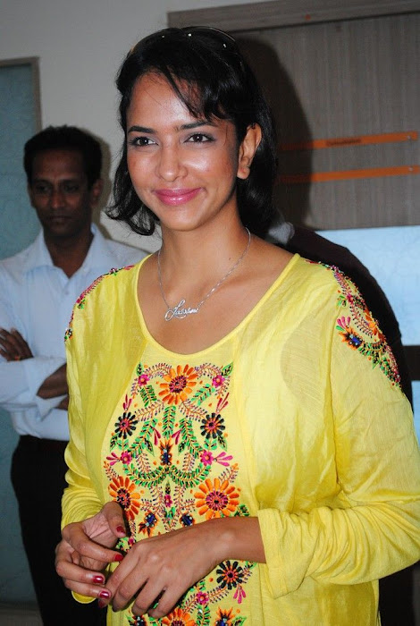 lakshmi prasanna @ livlife hospitals function actress pics