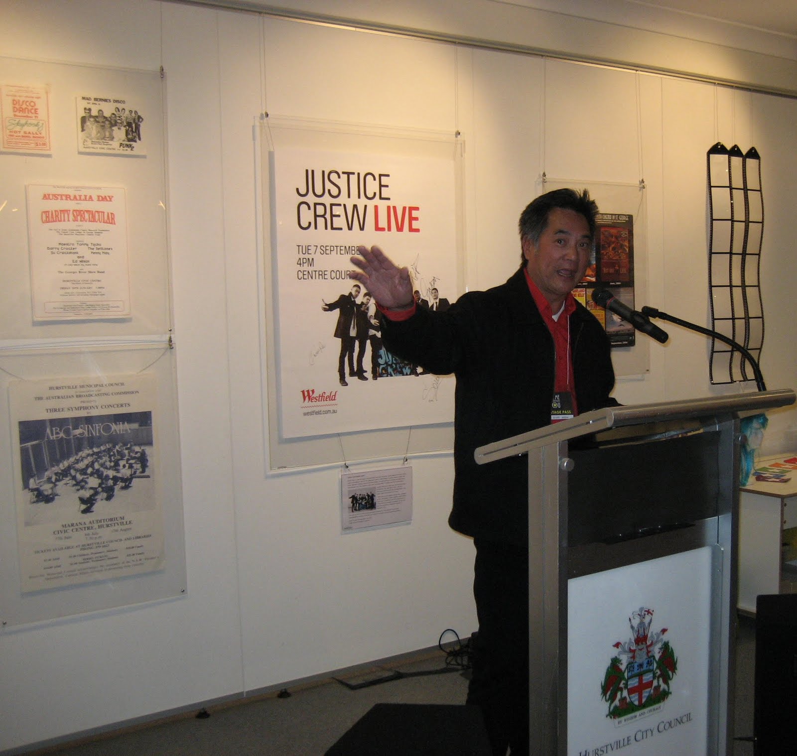 http://1.bp.blogspot.com/-rNzh3Lumvzw/TjefVHpDkdI/AAAAAAAAACI/CFgRPvlTkTU/s1600/rick%2Blum%2Bspeech.jpg