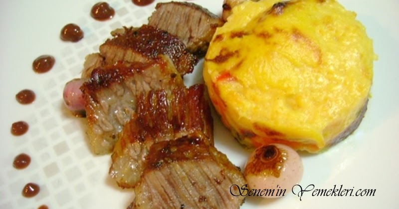 FIRINDA BAL KABAĞI BEŞAMELLİ SEBZE YANINDA KABURGA ANGUS ETİ