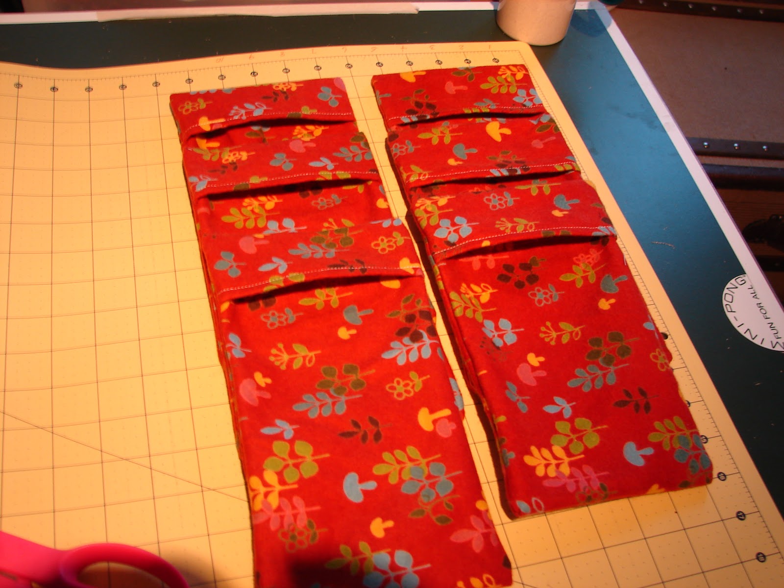 selina quilts: A Small Christmas Gift Tutorial