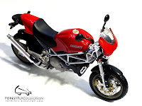 1:12 scale Ducati Monster 1100 S4 2001