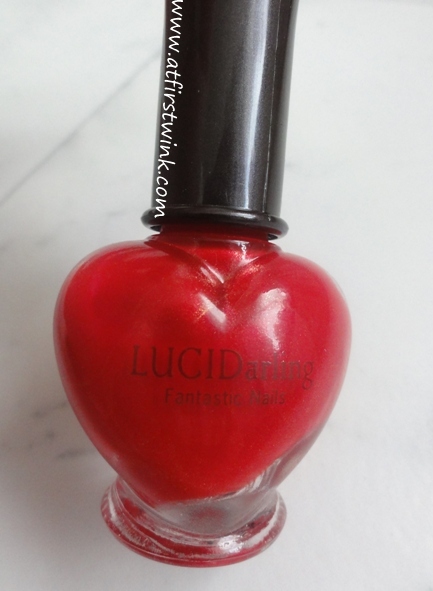 Etude House Luci Darling Fantastic Nails Shimmering nail polish 05 - Garnet red