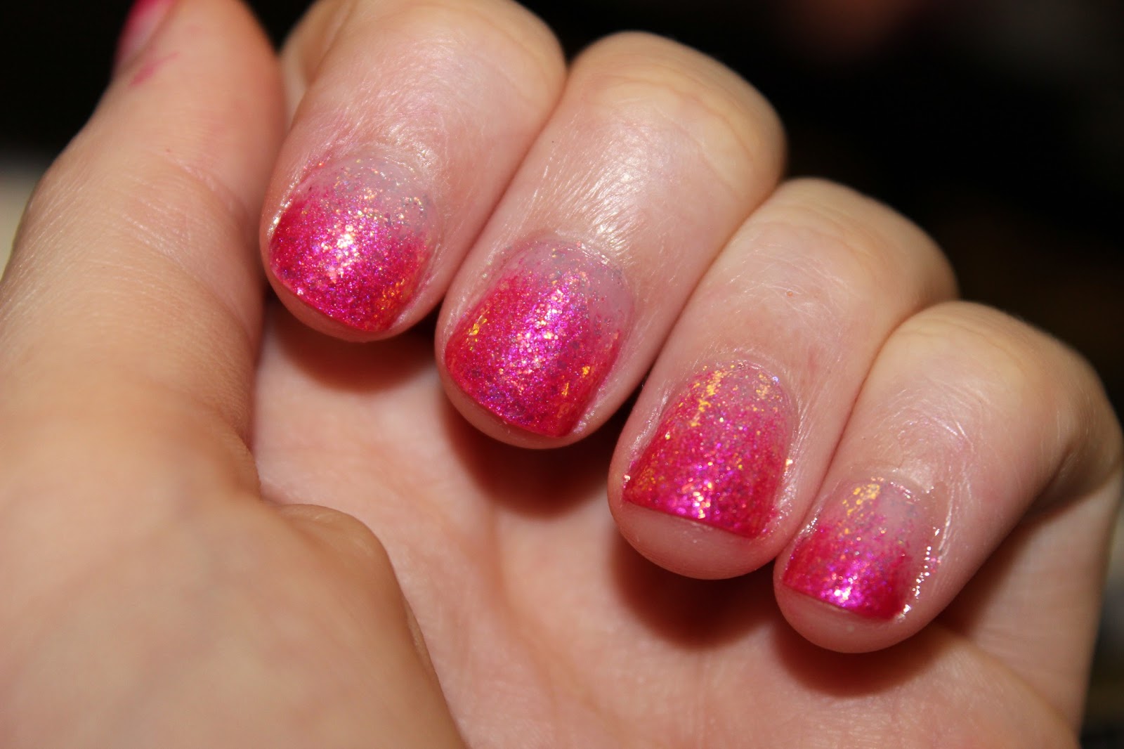 Luhivy's favorite things: Easy Nail Art : Ombré Nails