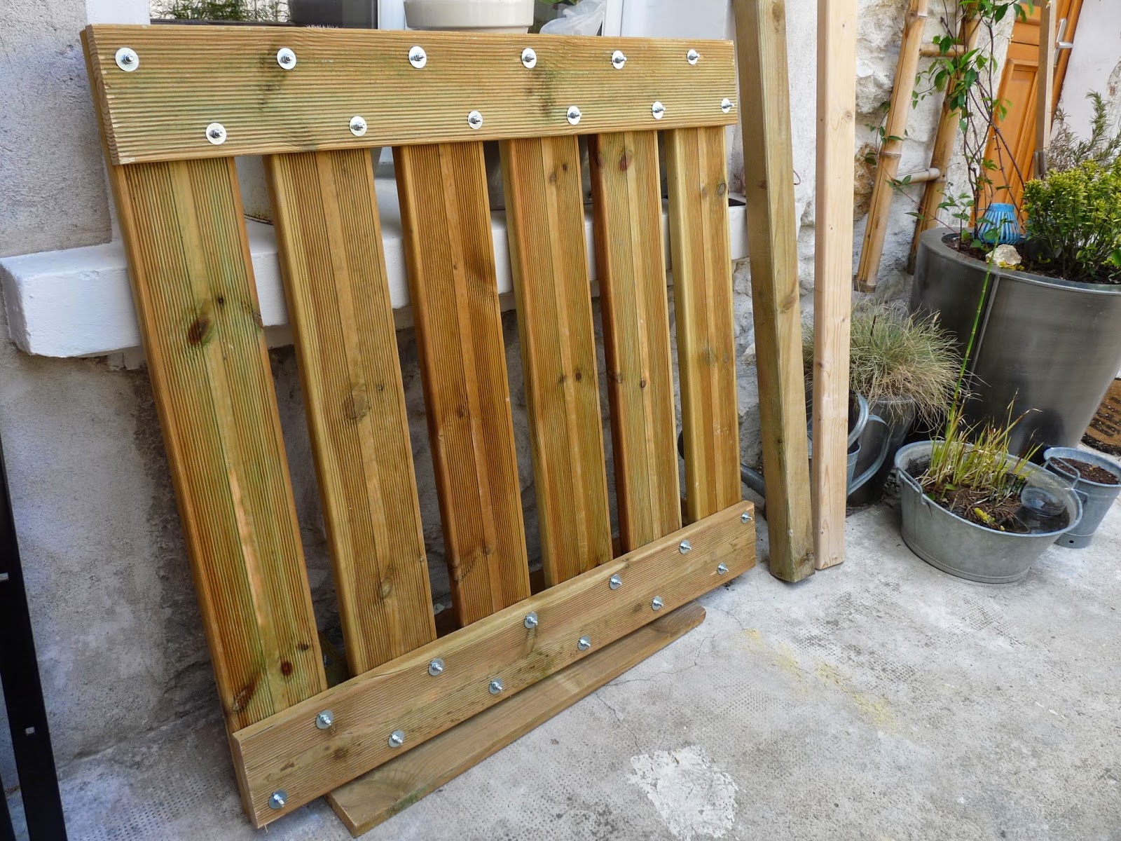 Comment fabriquer une barrière en bois