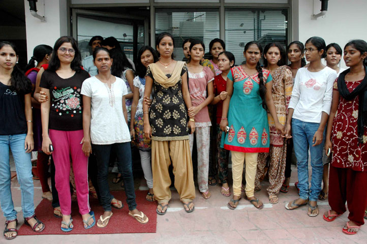 delhi hostel girl