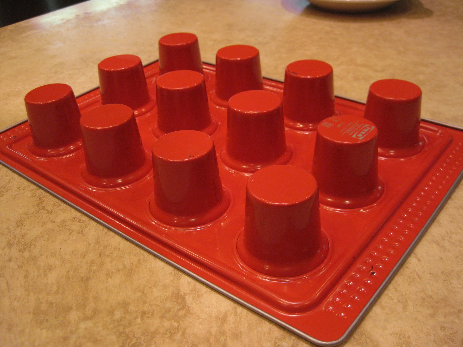 RUE MOUFFETARD HAM AND ASIAGO POPOVERS........simple and delicious!