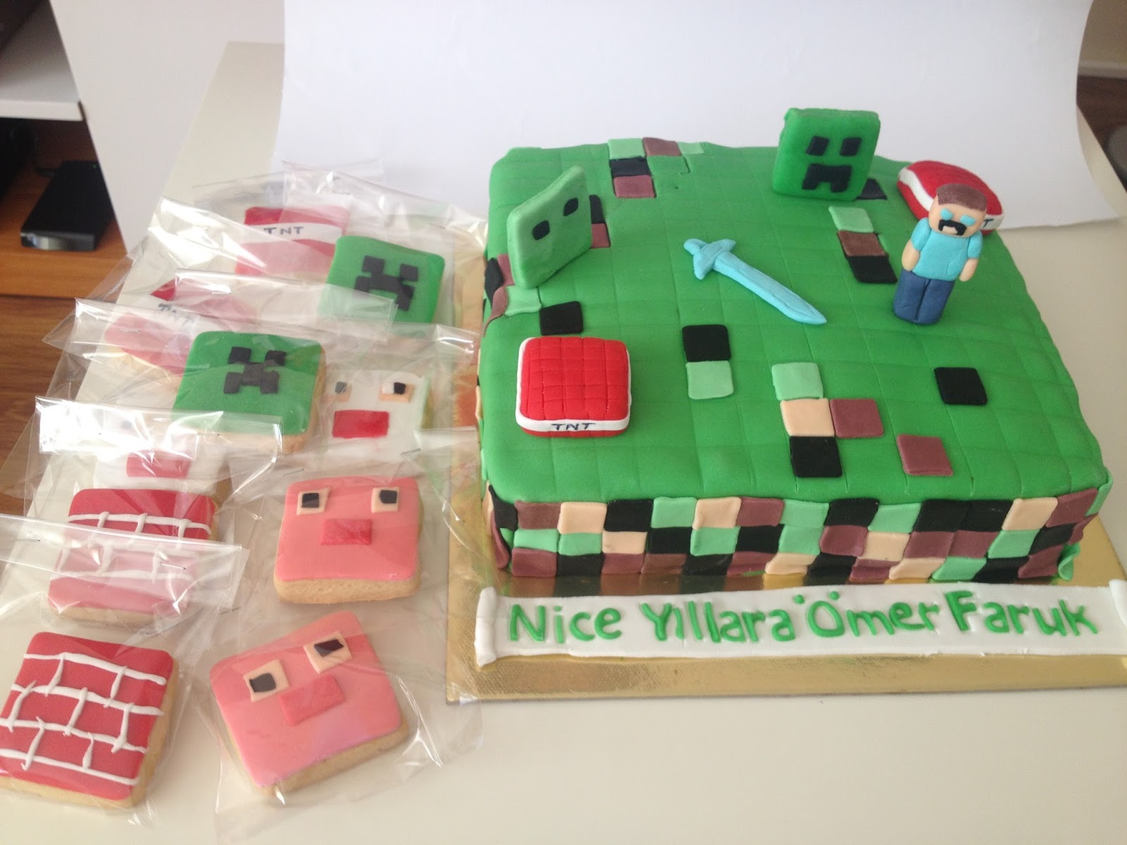 Buket Pasta Evi Minecraft Pasta