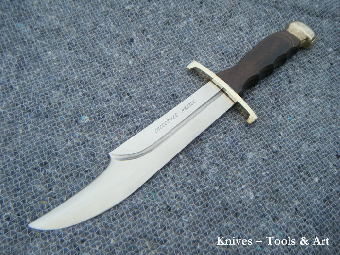 Knives Tools & Art Crocodile Hunter