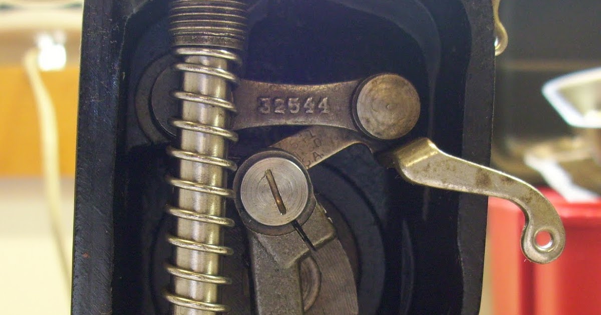 My Sewing Machine Obsession How to service and clean a Singer 66