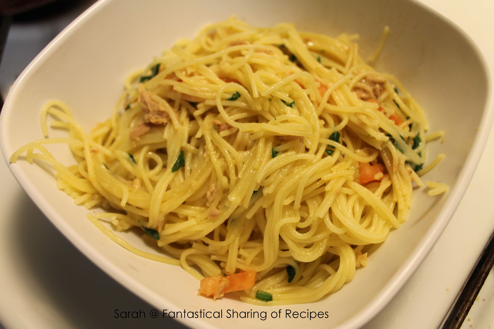 Fantastical Sharing of Recipes Fresh Spinach & Tomato Tuna Pasta