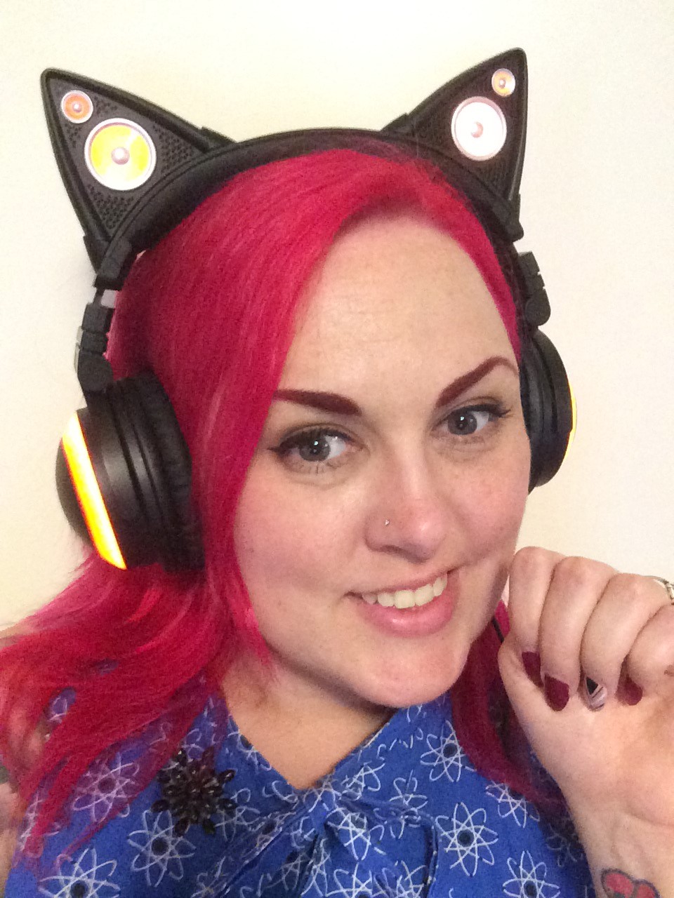Unboxing and Review Axent Wear Cat Ear Headphones. Quirky and Curvy
