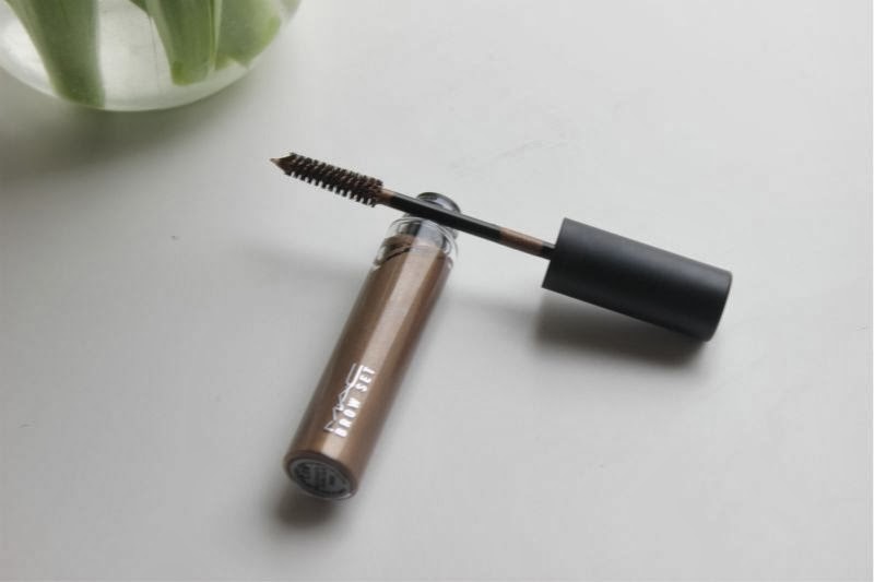 MAC Brow Set in Beguile 