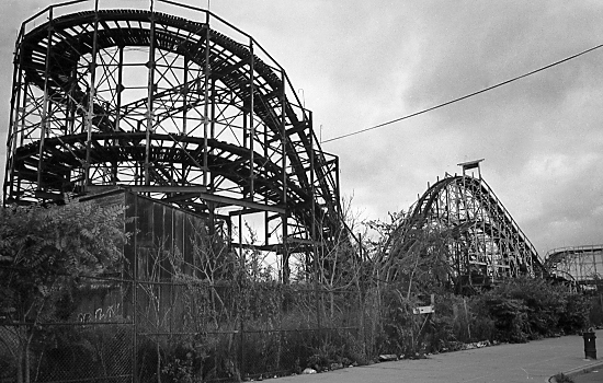 Blogdef-Coney+Island+roller+coster+1.jpg
