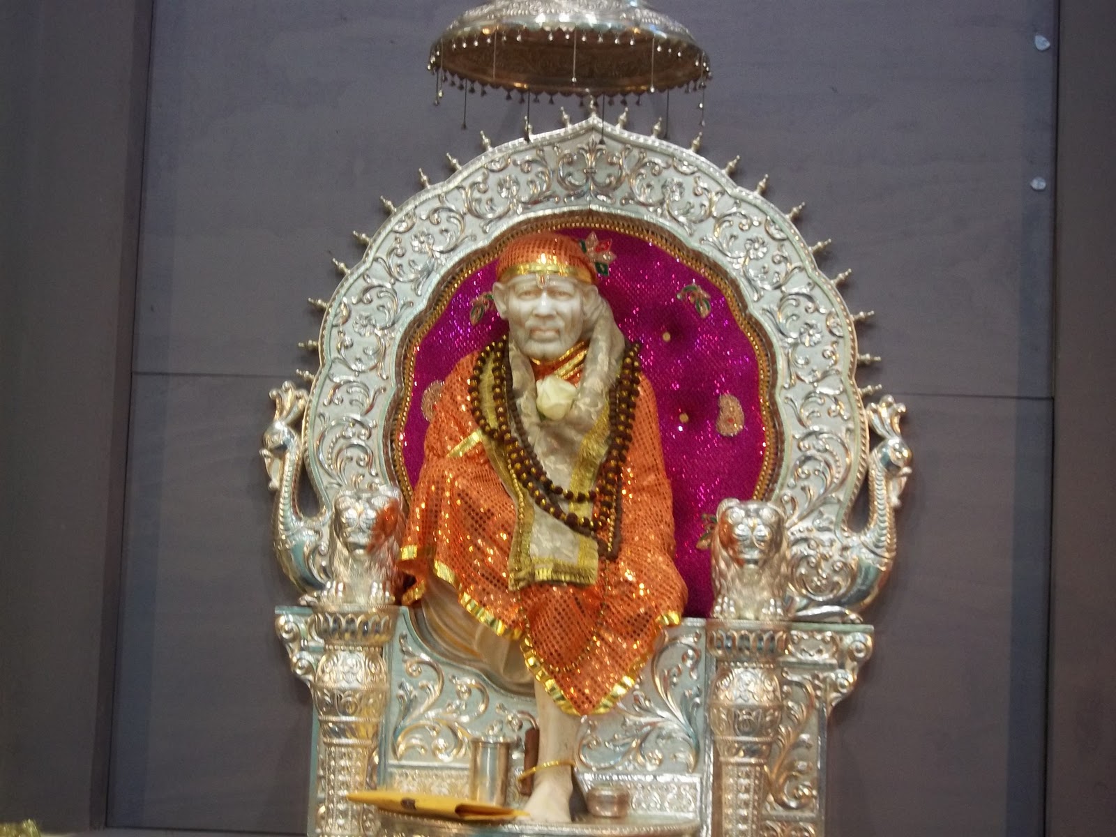 Shirdi Sai Baba Stories,Leelas and Teachings. Shirdi Sai Baba's Grace