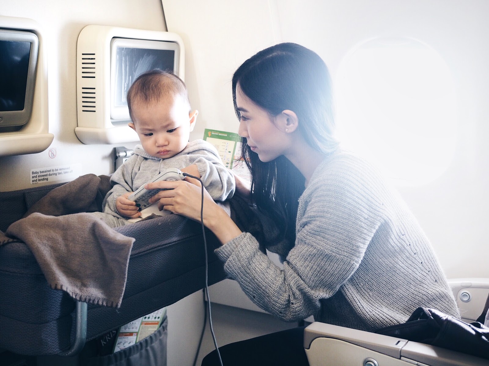 singapore airlines stroller check in