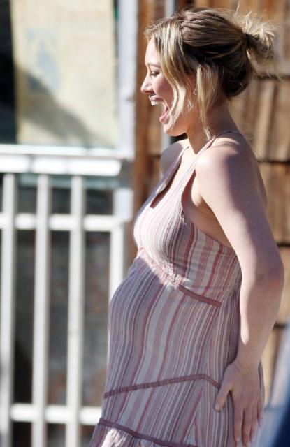 hilary duff pregnant