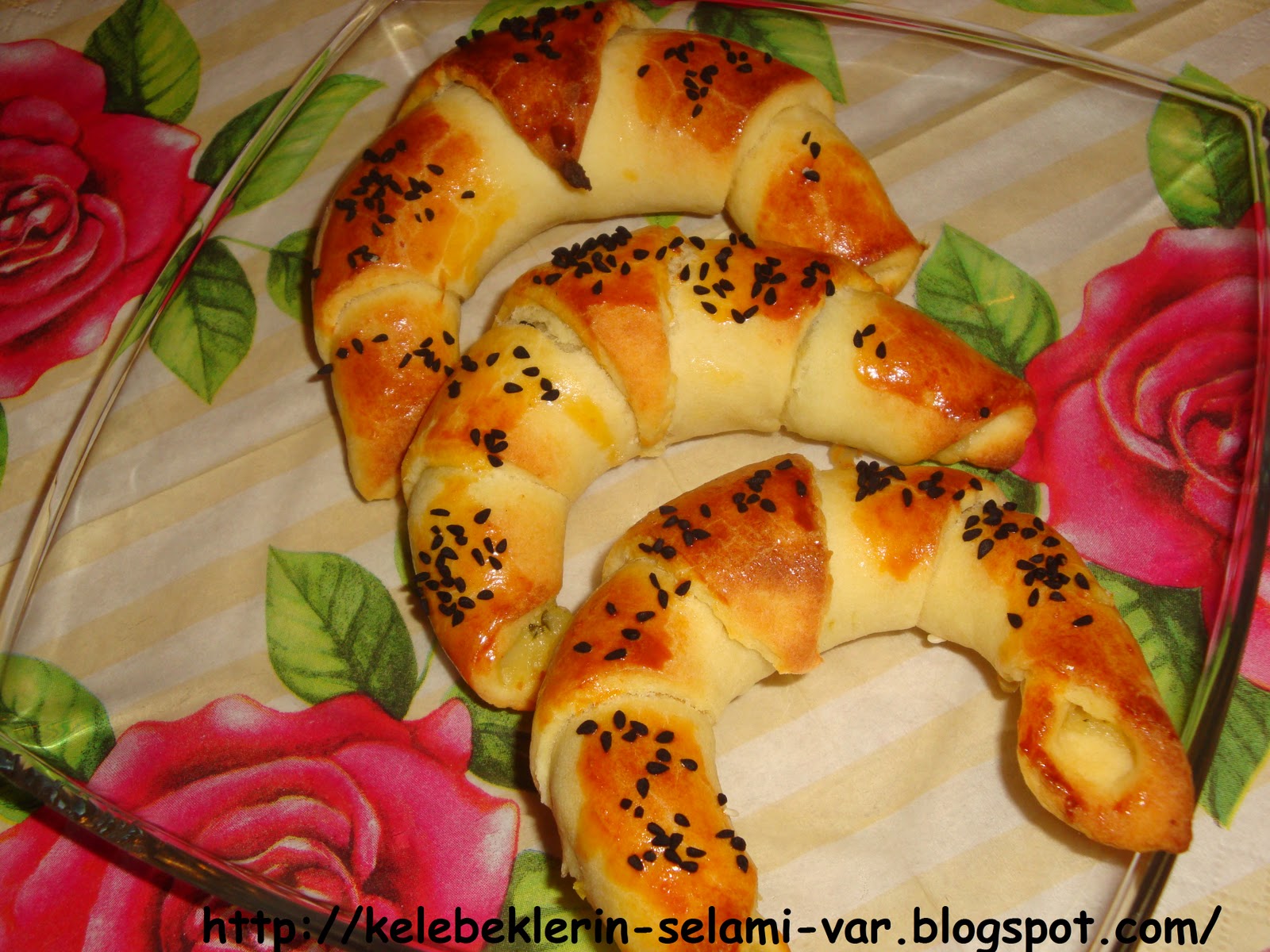 . Peynirli Ay Böreği