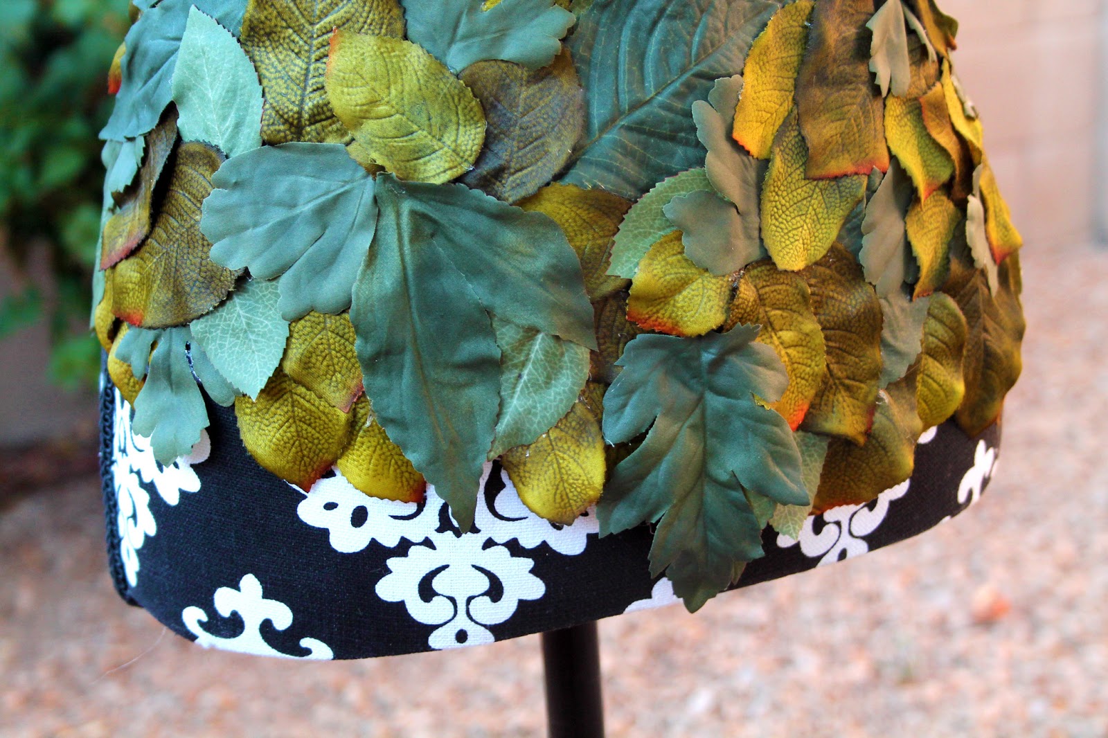 Project Pinup How to make a Poison Ivy corset