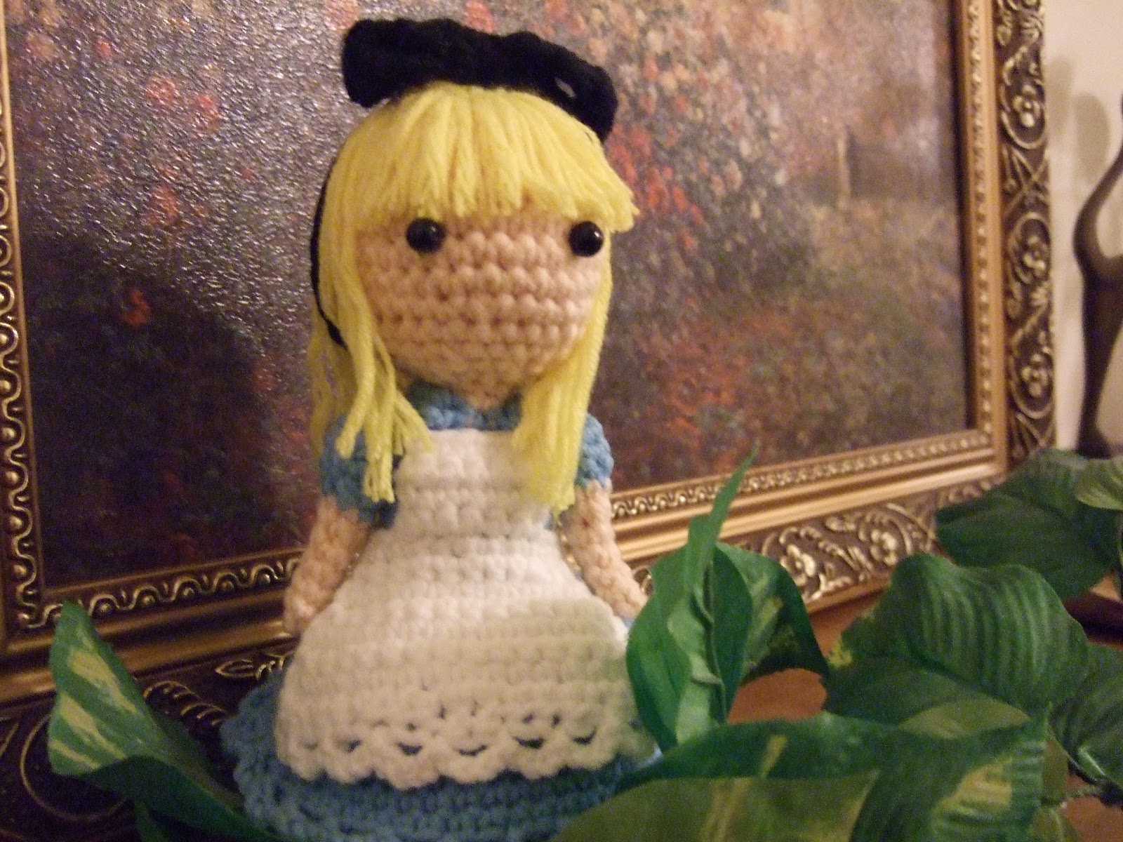 Crochet Fangirl Amigurumi Alice in Wonderland