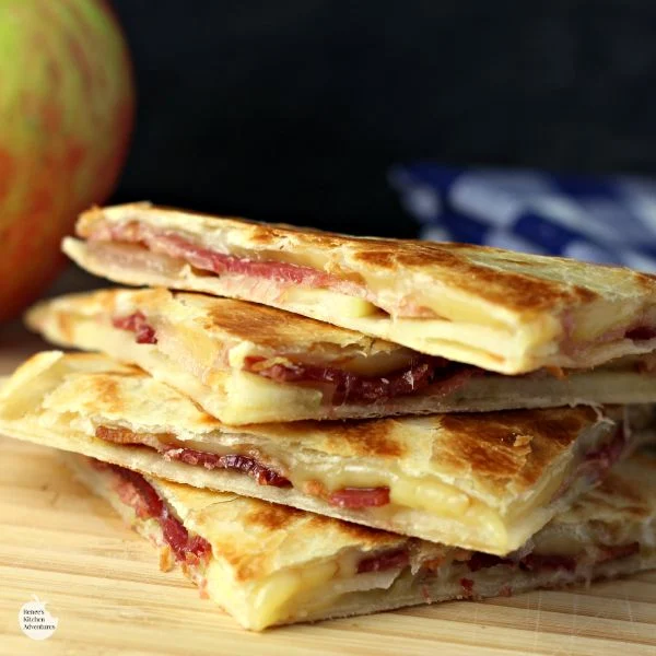 Smoked Gouda, Apple and Bacon Quesadillas | by Renee's Kitchen Adventures - Quick and easy recipe for quesadillas that kids and adults alike will love!  Sweet, salty and smoky all in every bite! 