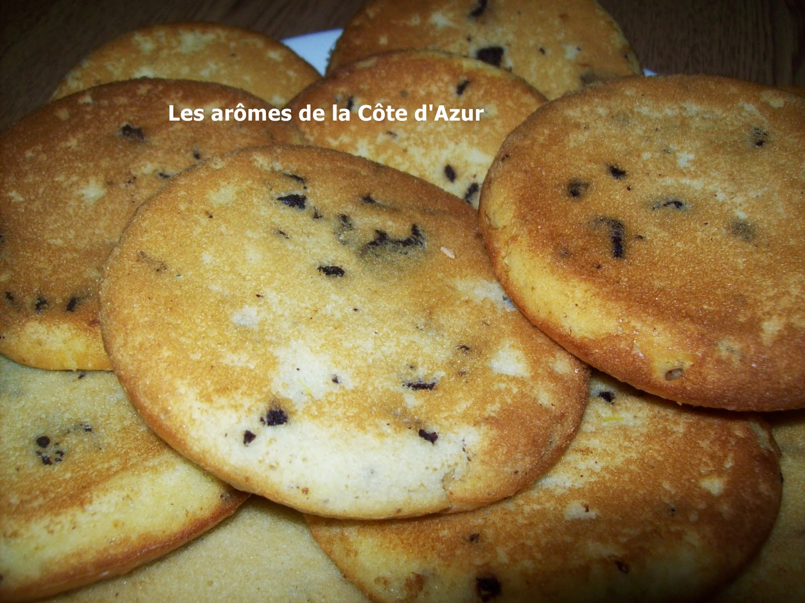 Les Arômes De La Côte D'Azur: Gofres redondos con pepitas de chocolate