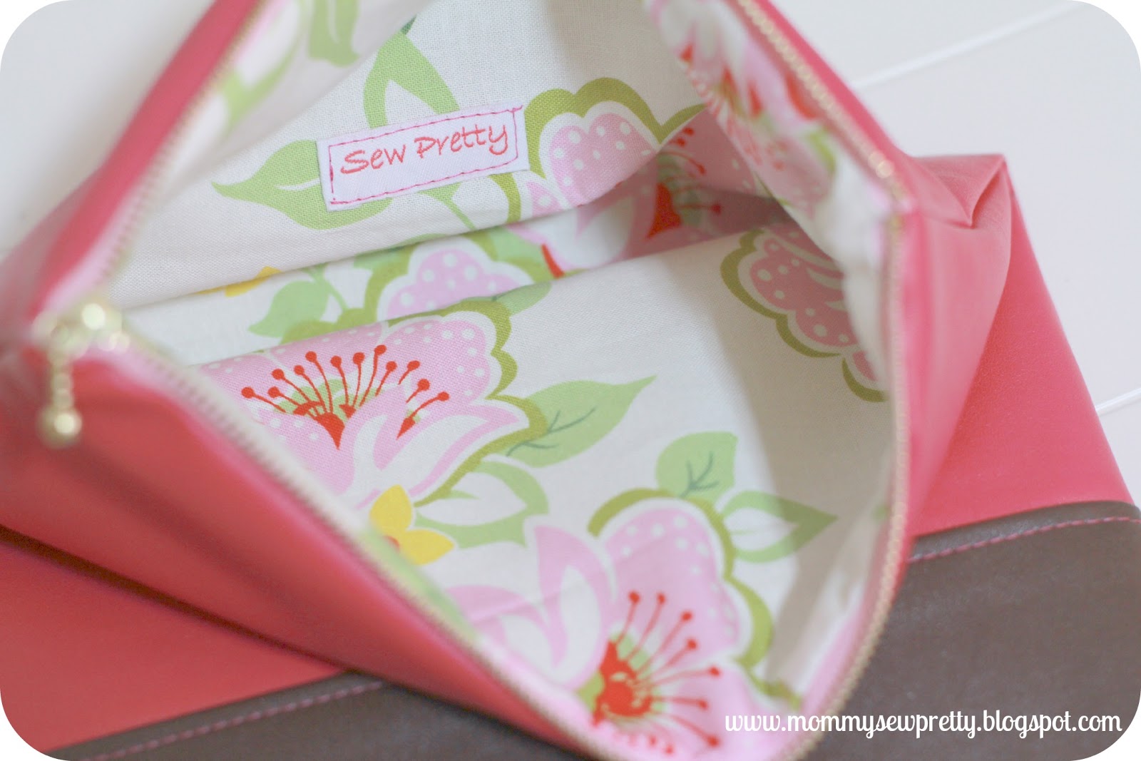 mommy sew pretty Faux Leather Foldover Clutch