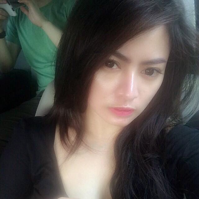Foto-foto Selfie Seksi Vitalia Sesha Sangat Cantik Foto-foto Selfie Seksi Vitalia Sesha Sangat Cantik