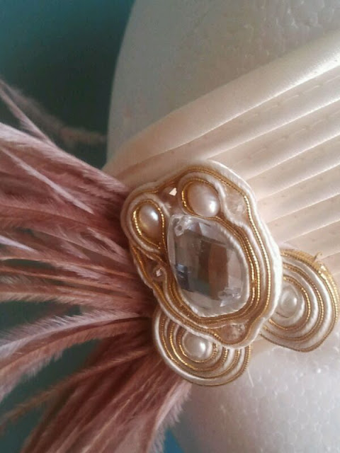 banda, tocado, novia, bodas, avestruz, plumas, soutache, piedras, baratos, económicos