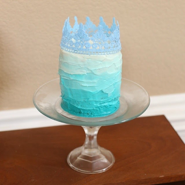 Momnifique MAKE YOUR OWN SMASH CAKE