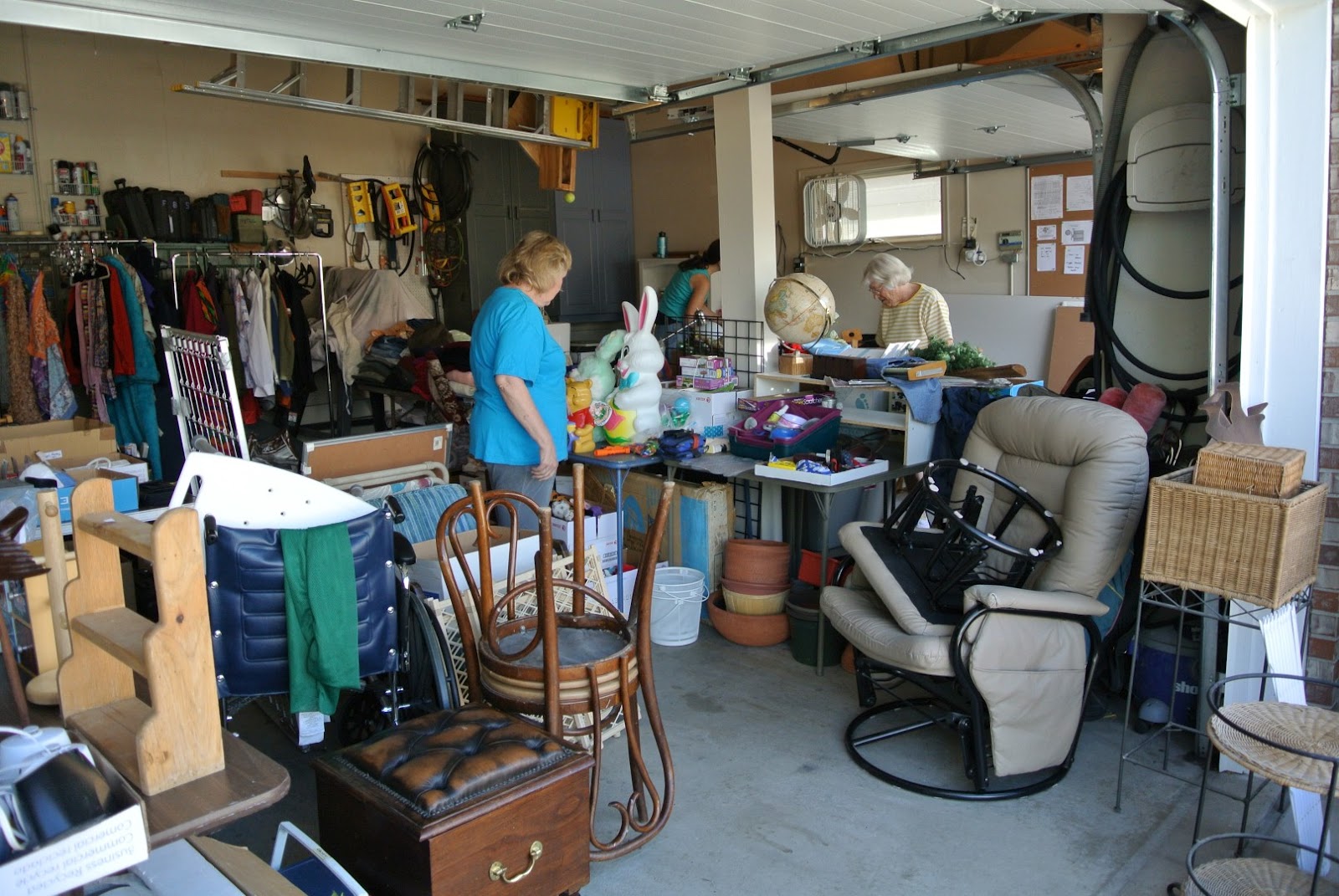 Lakewood Arts Council S August 2012