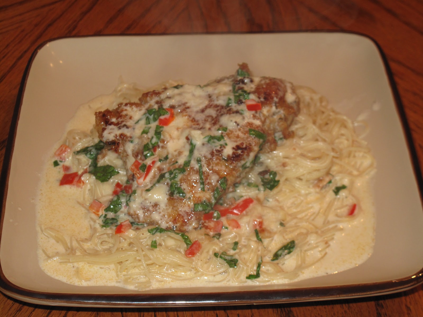 BJ Brinker's Home Cooking Roasted Garlic Basil Cream Sauce with Chicken