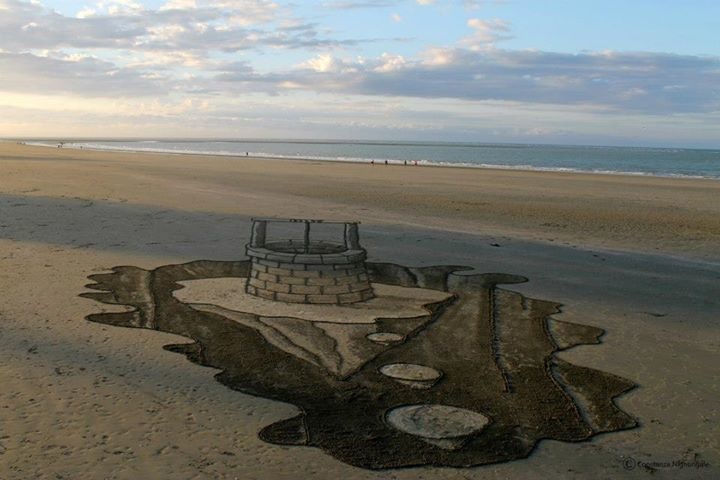 Can you imagine how long it must have taken to create some of these images? - They Went To Enjoy A Day At The Beach, But They NEVER Expected To See This. Can you imagine how long it must have taken to create some of these images? - They Went To Enjoy A Day At The Beach, But They NEVER Expected To See This.