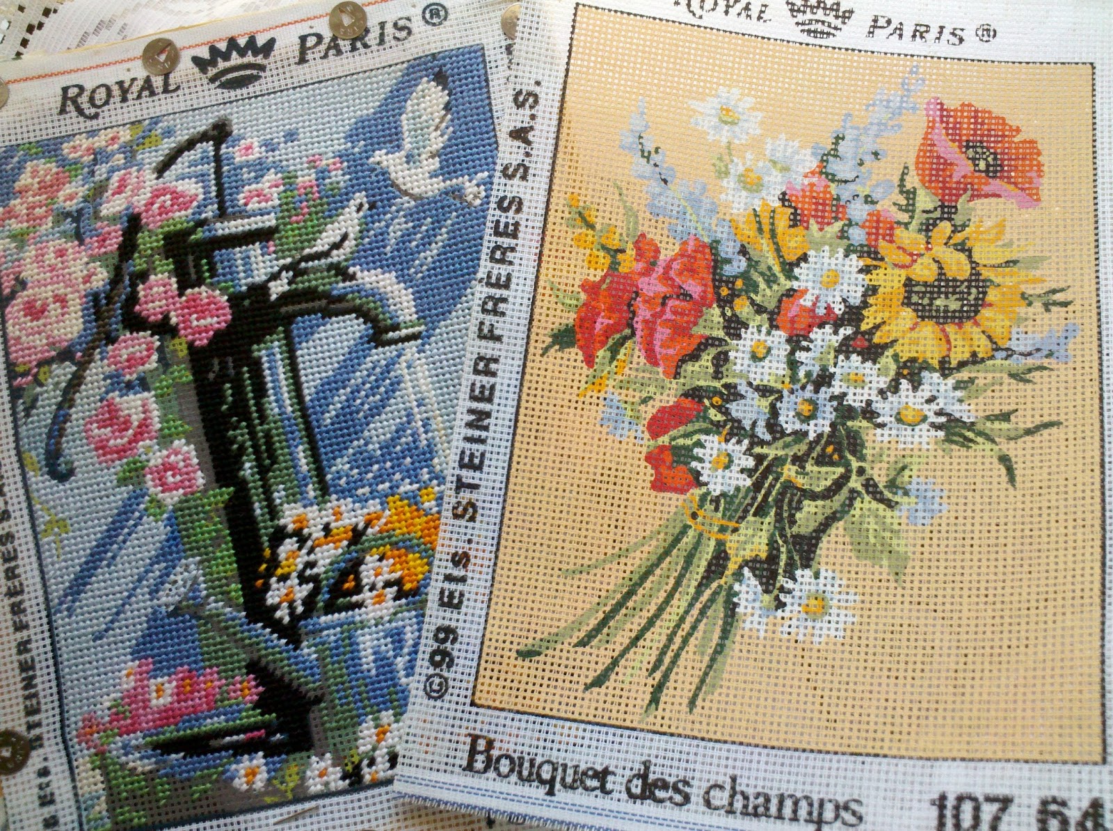 Sentieri profumati: Quadri a mezzo punto