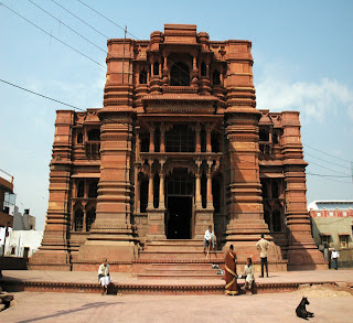 Tours of India-Thakurji Temple
