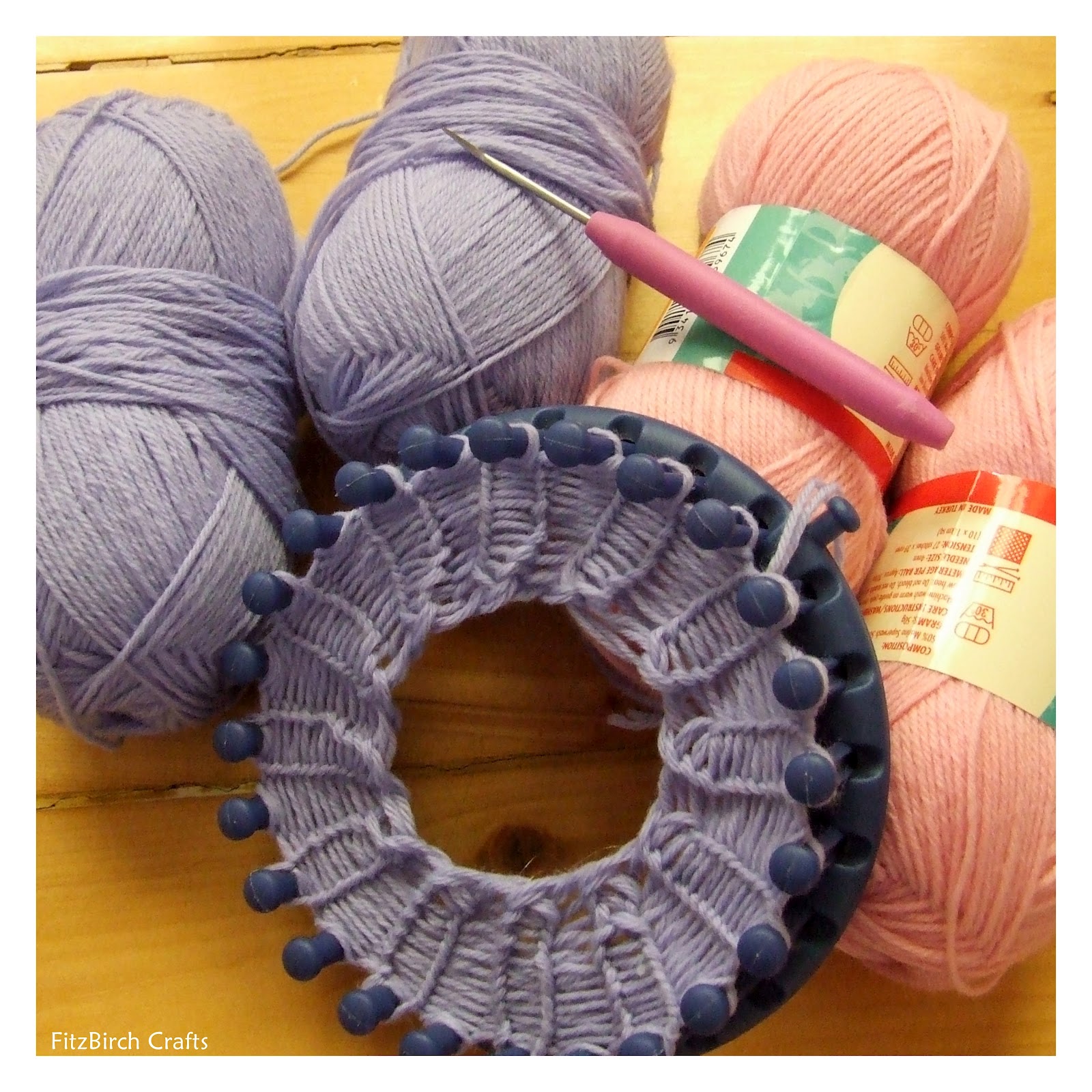 FitzBirch Crafts: Knifty Loom Knit Leg Warmers