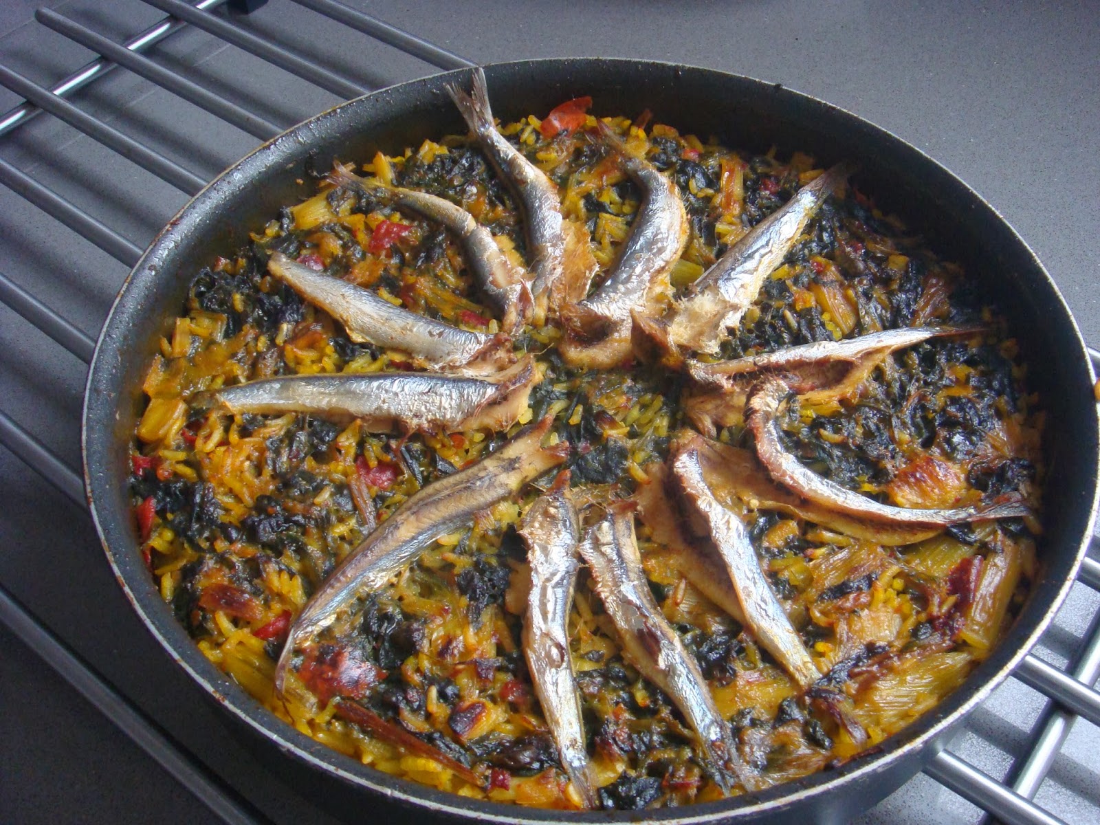 La cocina de mamá Marisa: ARROZ CON BOQUERONES, ESPINACAS Y AJOS TIERNOS
