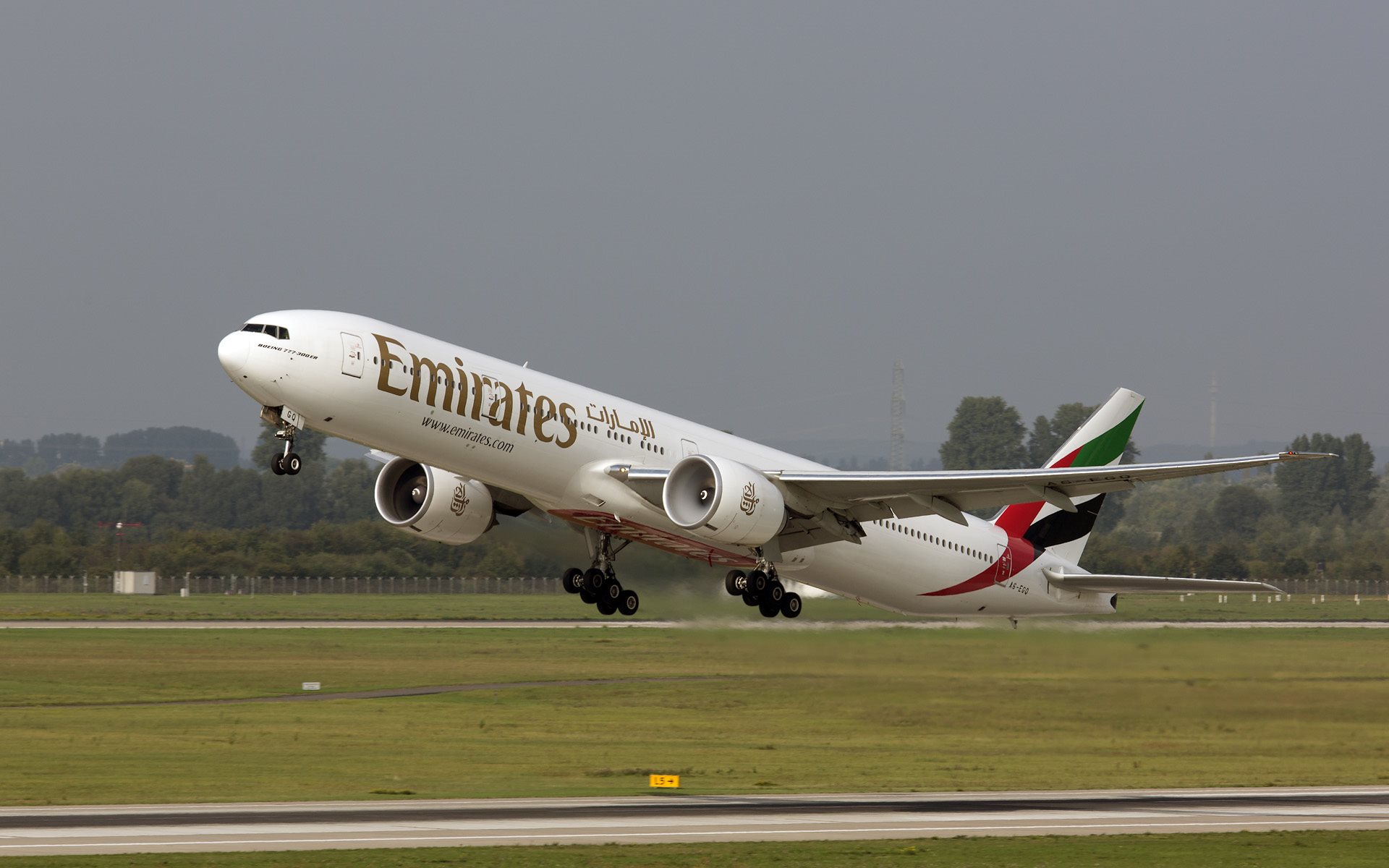emirates airline photography, emirates planes pictures,