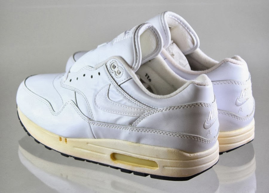 vapormax plus fuchsia