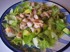 salad chicken avocado