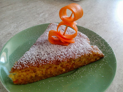 TORTA DI CAROTE CON YOGURT DI SOIA