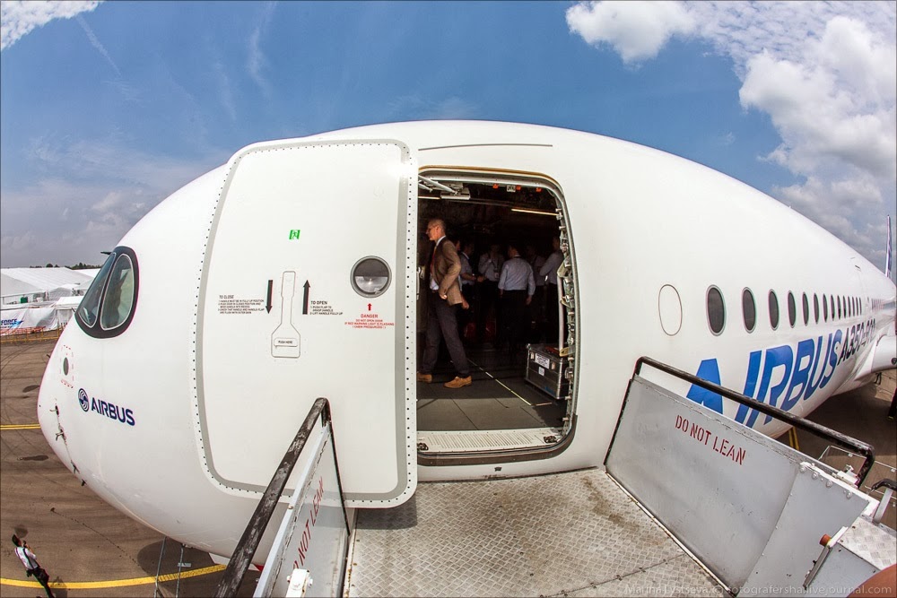 A350 XWB News A350 XWB cargo doors developed by Eurocopter
