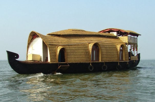 اغرب 50 مبنى في العالم جزء اول 1.+Kerala+House+Boats