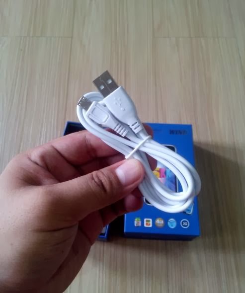 SKK Mobile Wind USB Cable SKK Mobile Wind USB Cable