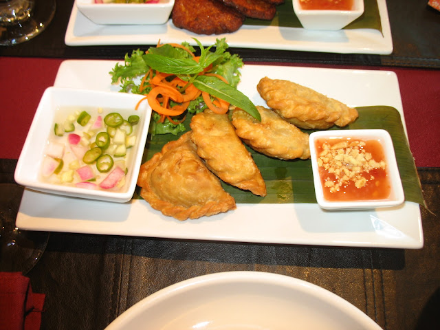 Thai curry puffs