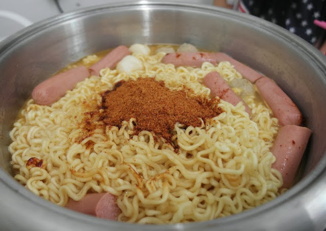 korean ramen nong shim experimenting cooking lunarrive singapore