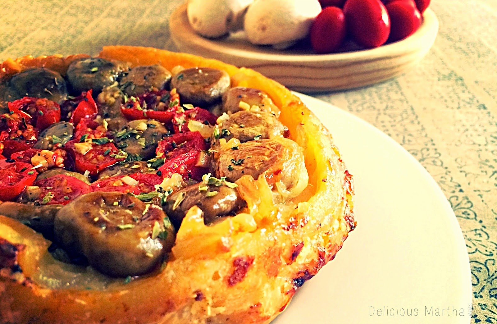 Tarta Tatin De Champiñones, Cherrys, Cebolla Y Queso