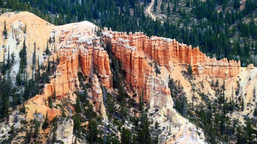 12. Bryce Canyon National Prk, Utah - 50 Stunning Aerials That Will Make You See the World in New Ways (PHOTOS) 12. Bryce Canyon National Prk, Utah - 50 Stunning Aerials That Will Make You See the World in New Ways (PHOTOS)