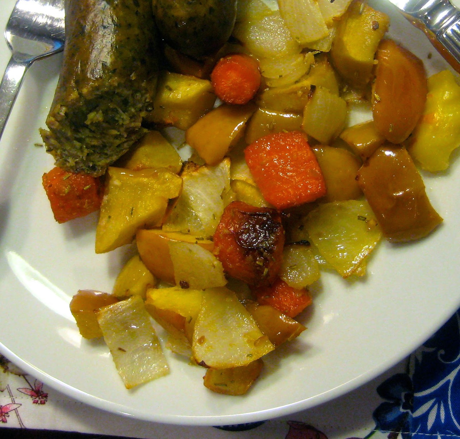 Jackson and Laguna Roasted Apples with Onions and Carrots