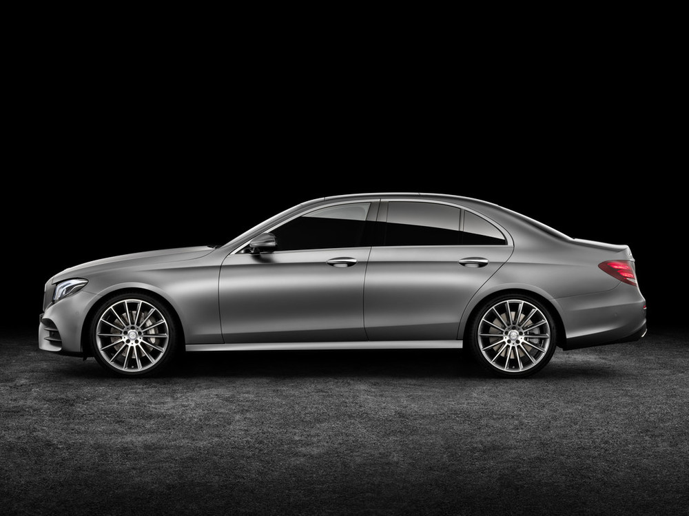 [Imagen: 2017-Mercedes-E-Class-5.jpg]